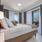 וילה Merci Zadarvillas